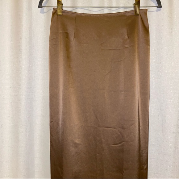 Georgia Alice INTERMIX Maxi Satin Tube Skirt in Beige Size 2 - Picture 6 of 16